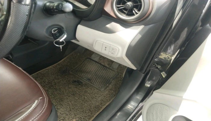 2022 Hyundai AURA S 1.2 CNG, CNG, Manual, 1,54,048 km, interior