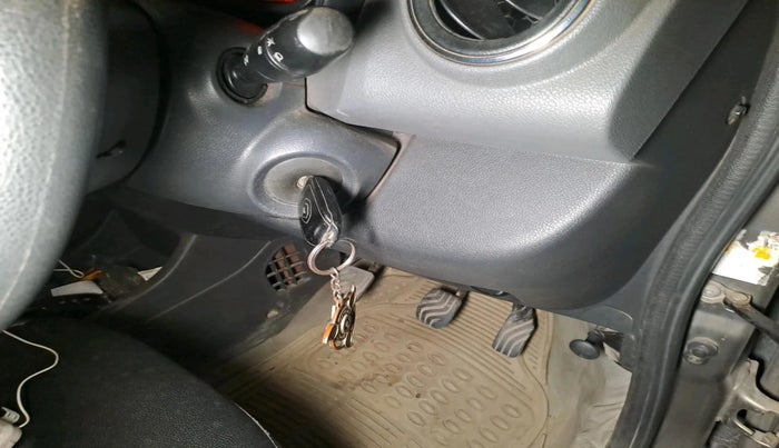 2016 Renault Kwid RXT 0.8, Petrol, Manual, 57,466 km, interior