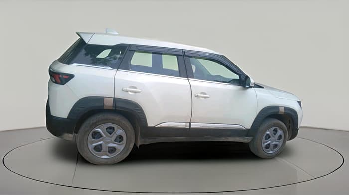 2024 Maruti BREZZA LXI, Petrol, Manual, 8,253 km, exterior