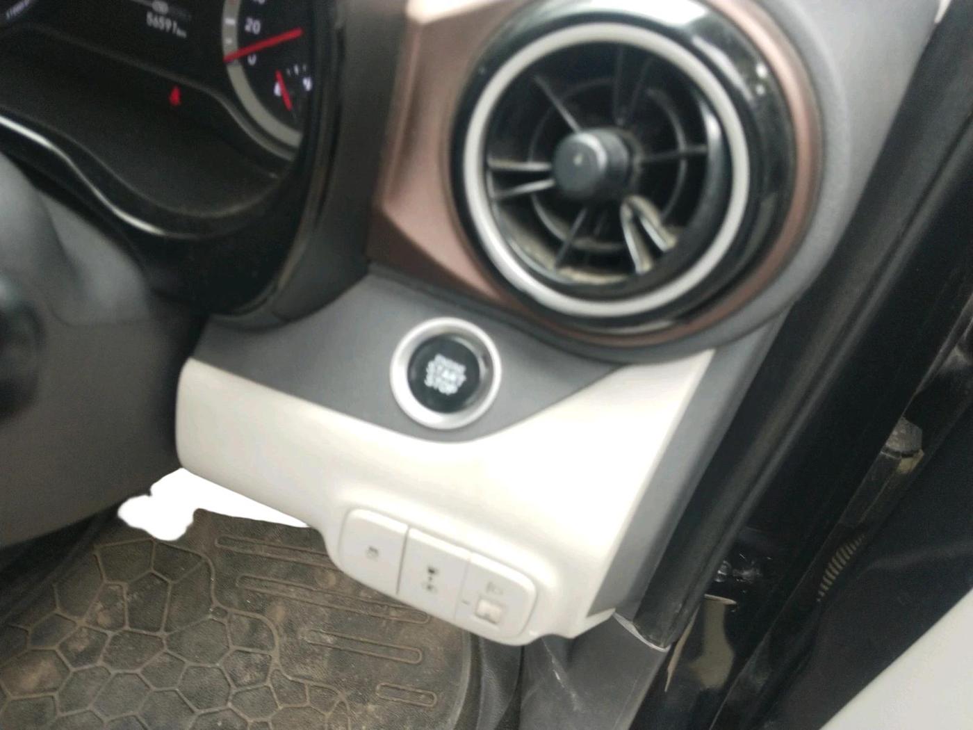 2023 Hyundai AURA SX 1.2 CNG, CNG, Manual, 56,591 km, interior