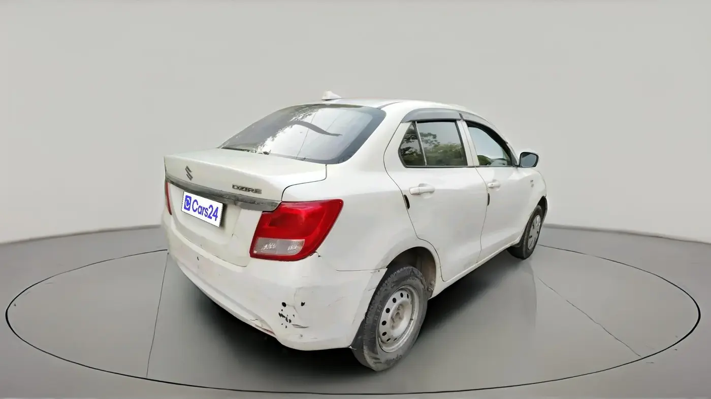 2019 Maruti Dzire LXI, CNG, Manual, 1,22,542 km, exterior