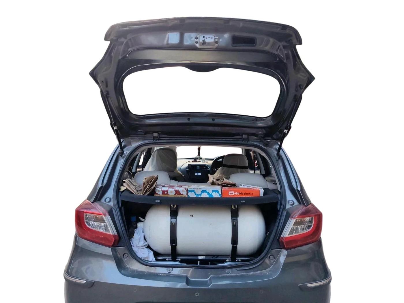 2023 Tata Tiago XT CNG, CNG, Manual, 34,614 km, exterior