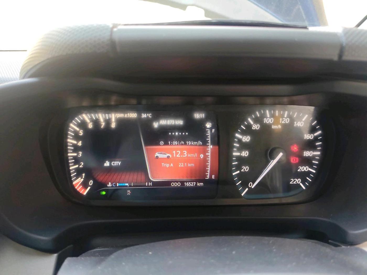 2023 Tata ALTROZ  XZ Plus (O) (S), Petrol, Manual, 17,800 km, interior