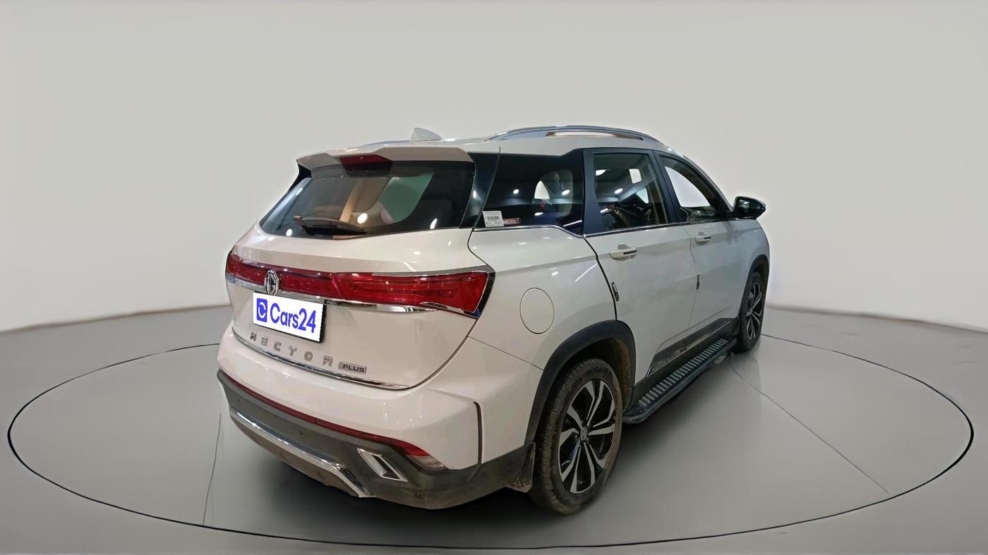 2025 MG HECTOR PLUS SHARP PRO 1.5 PETROL TURBO CVT 7 STR, Petrol, Automatic, 7,581 km, exterior
