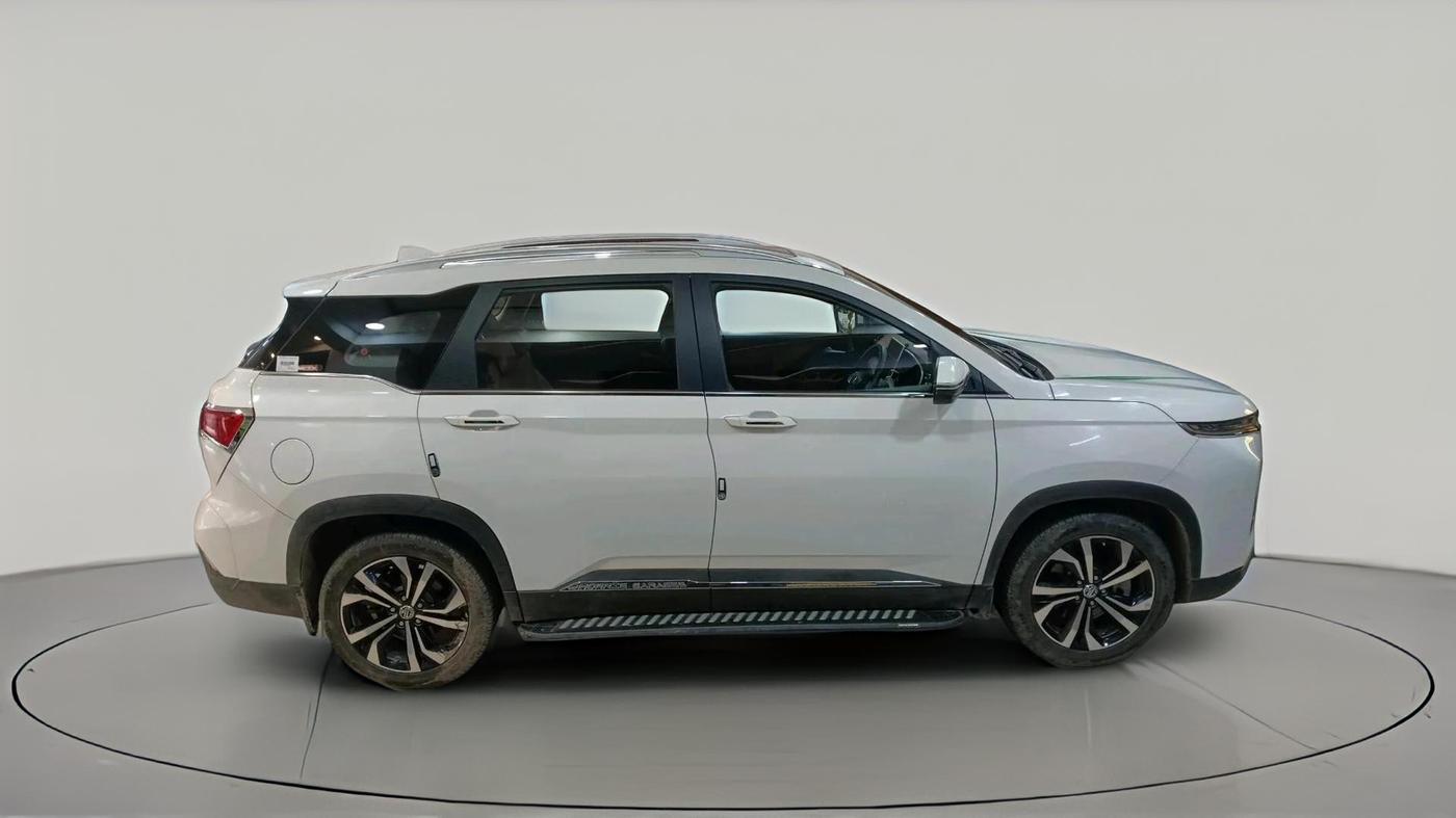 2025 MG HECTOR PLUS SHARP PRO 1.5 PETROL TURBO CVT 7 STR, Petrol, Automatic, 7,581 km, exterior