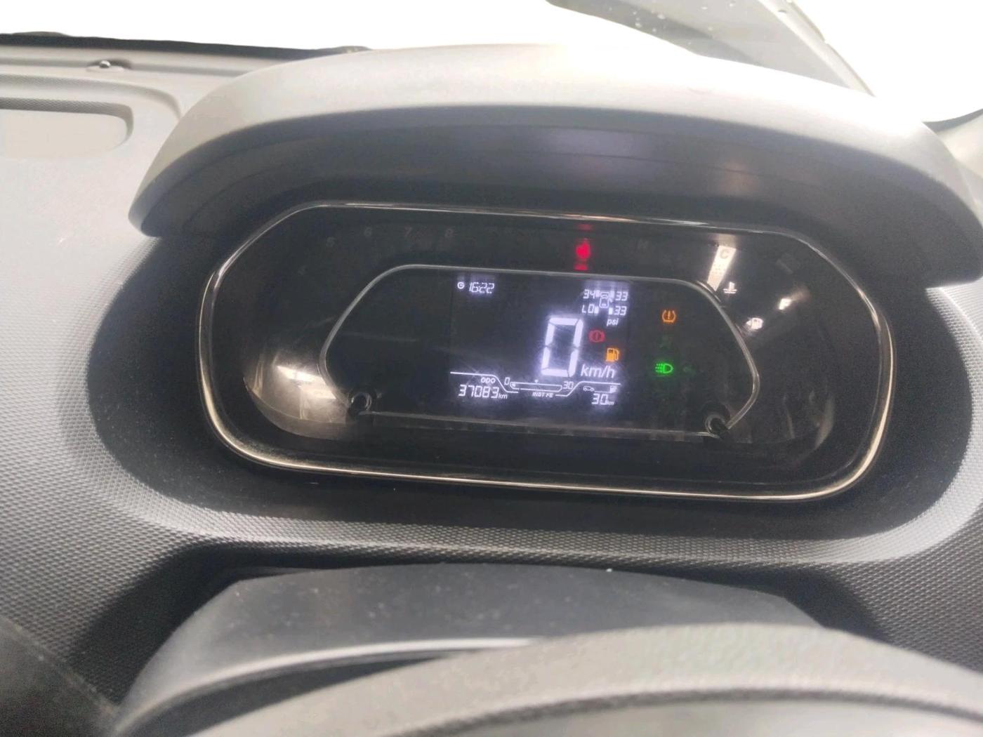 2023 Tata Tiago XZ PLUS PETROL, Petrol, Manual, 37,083 km, interior
