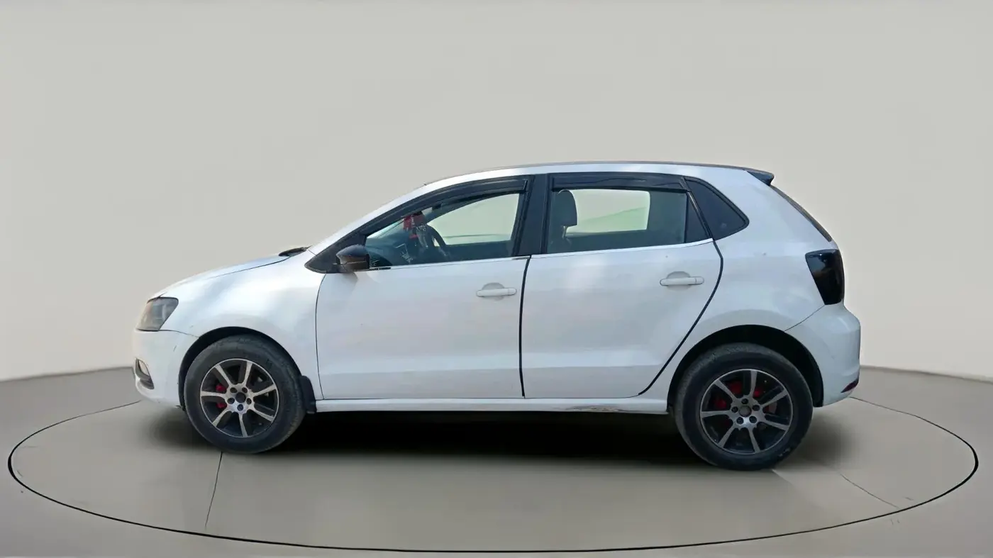 2015 Volkswagen Polo COMFORTLINE 1.2L, CNG, Manual, 60,615 km, exterior