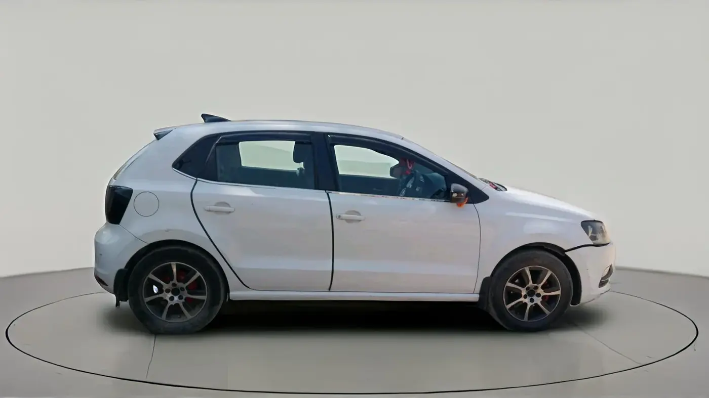2015 Volkswagen Polo COMFORTLINE 1.2L, CNG, Manual, 60,615 km, exterior