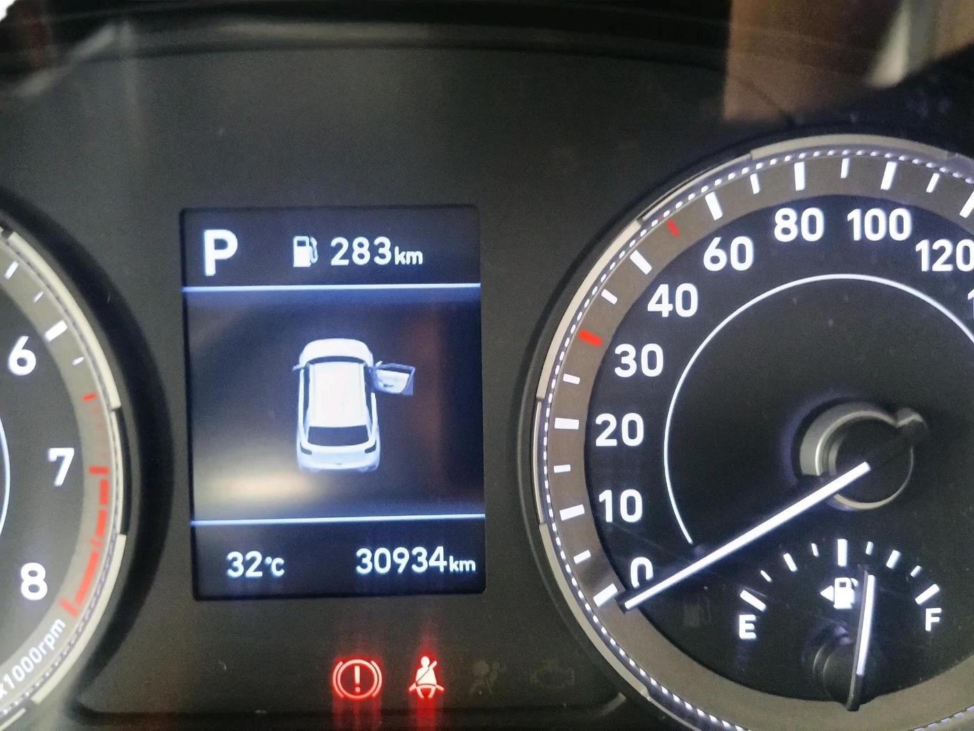 2019 Hyundai VENUE SX PLUS 1.0 TURBO DCT, Petrol, Automatic, 30,934 km, interior