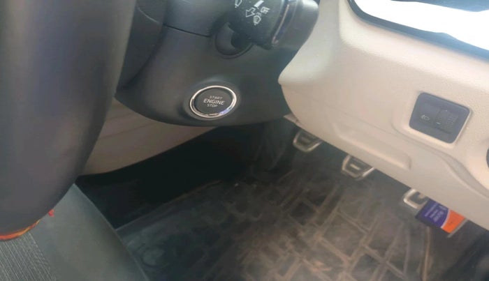 2025 Skoda SLAVIA AMBITION 1.0L TSI MT, Petrol, Manual, 15,124 km, interior