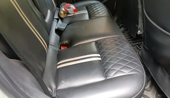2023 Tata PUNCH CREATIVE  MT, Petrol, Manual, 10,015 km, interior