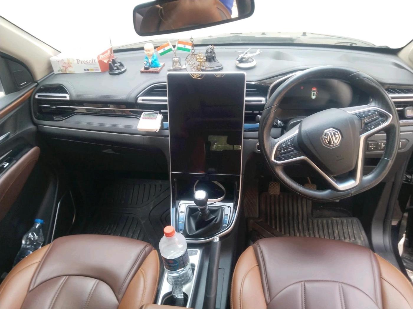 2023 MG HECTOR SMART PRO 1.5 TURBO MT PETROL, Petrol, Manual, 51,588 km, interior