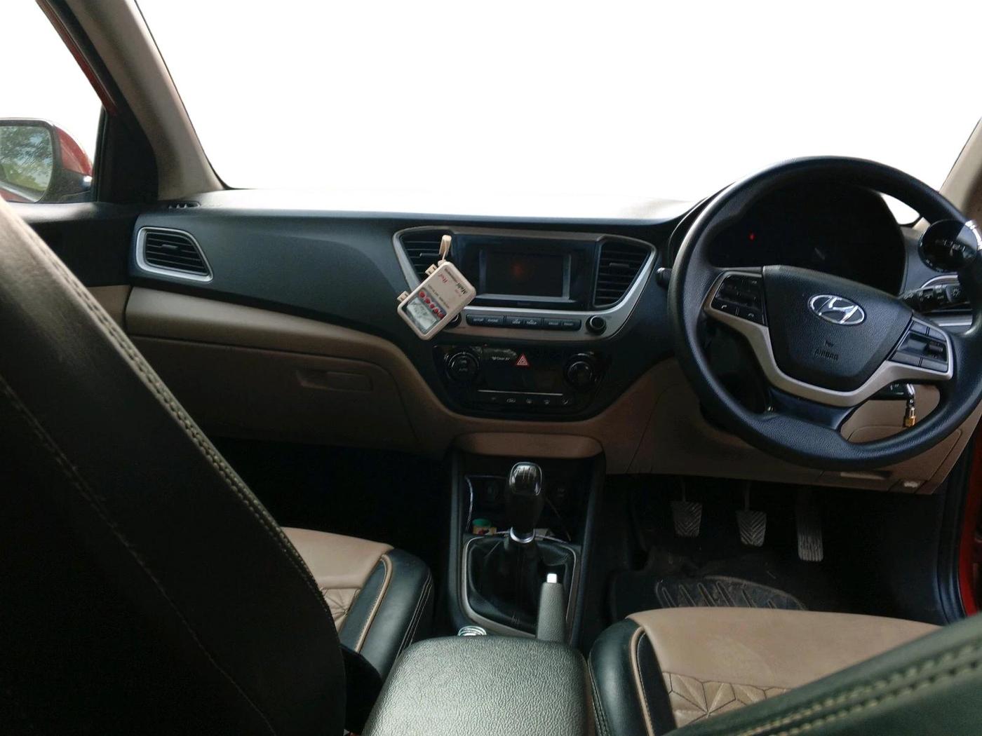 2017 Hyundai Verna 1.6 EX CRDI, Diesel, Manual, 33,443 km, interior