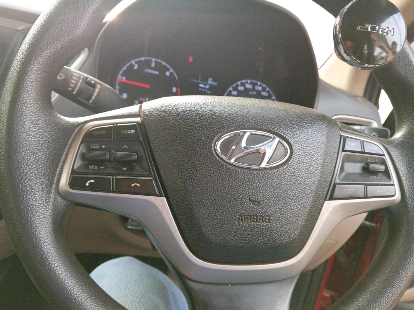 2017 Hyundai Verna 1.6 EX CRDI, Diesel, Manual, 33,443 km, interior