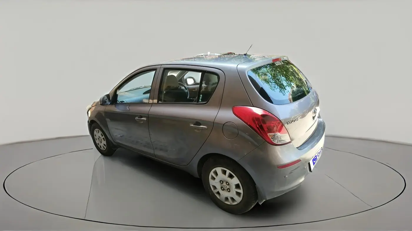 2013 Hyundai i20 MAGNA 1.2, CNG, Manual, 1,39,247 km, exterior