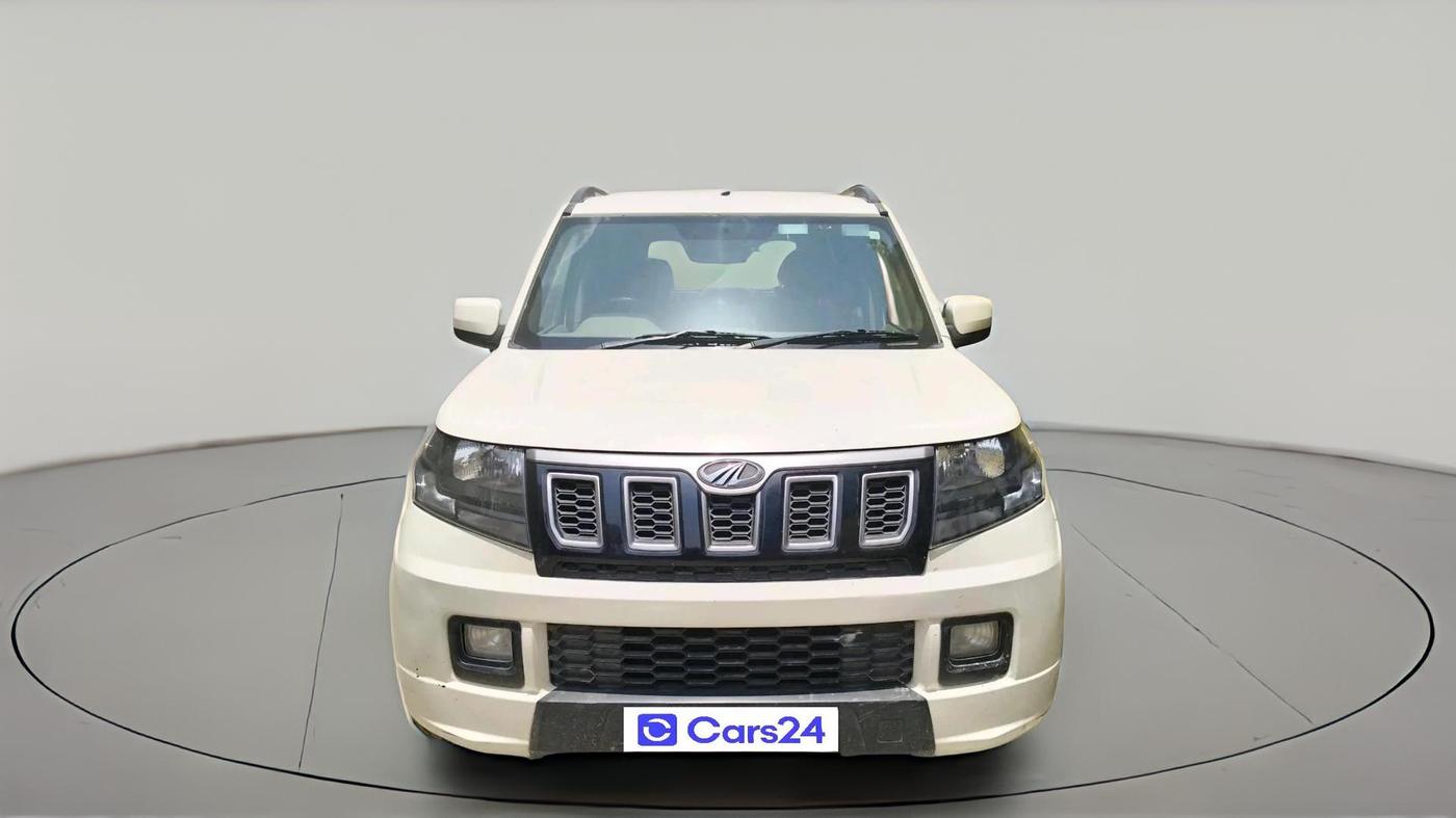 2019 Mahindra TUV300 T6 PLUS, Diesel, Manual, 74,789 km, exterior