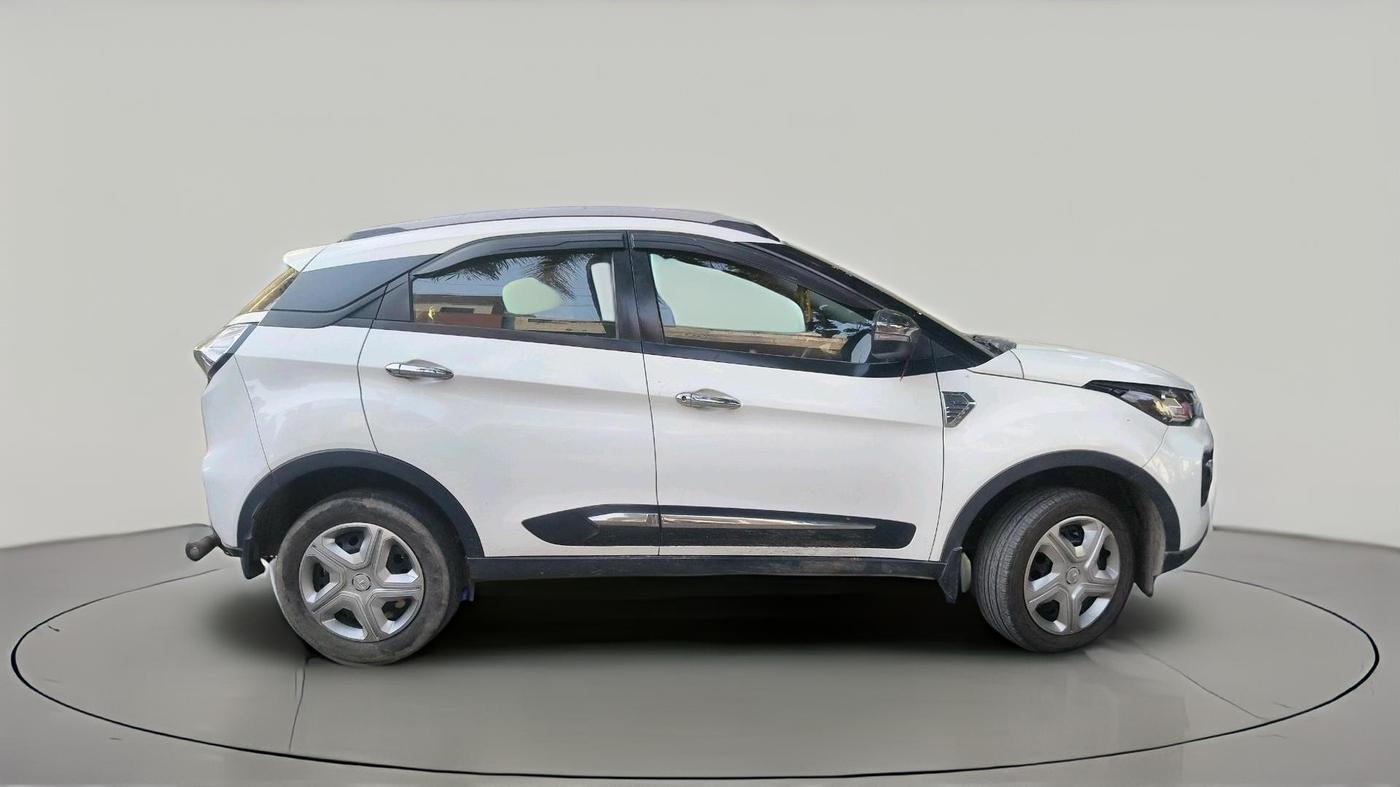 2023 Tata NEXON XM SUNROOF PETROL, Petrol, Manual, 61,244 km, exterior