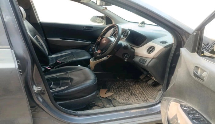 2015 Hyundai Grand i10 MAGNA 1.2 KAPPA VTVT, Petrol, Manual, 1,03,132 km, interior