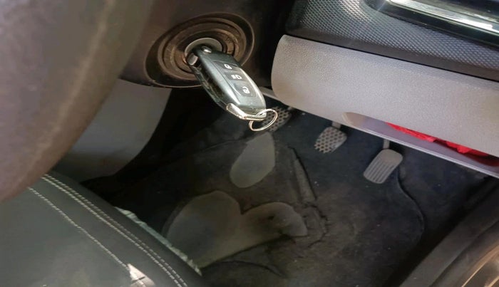 2020 Tata Tiago XZ PETROL, Petrol, Manual, 84,026 km, interior