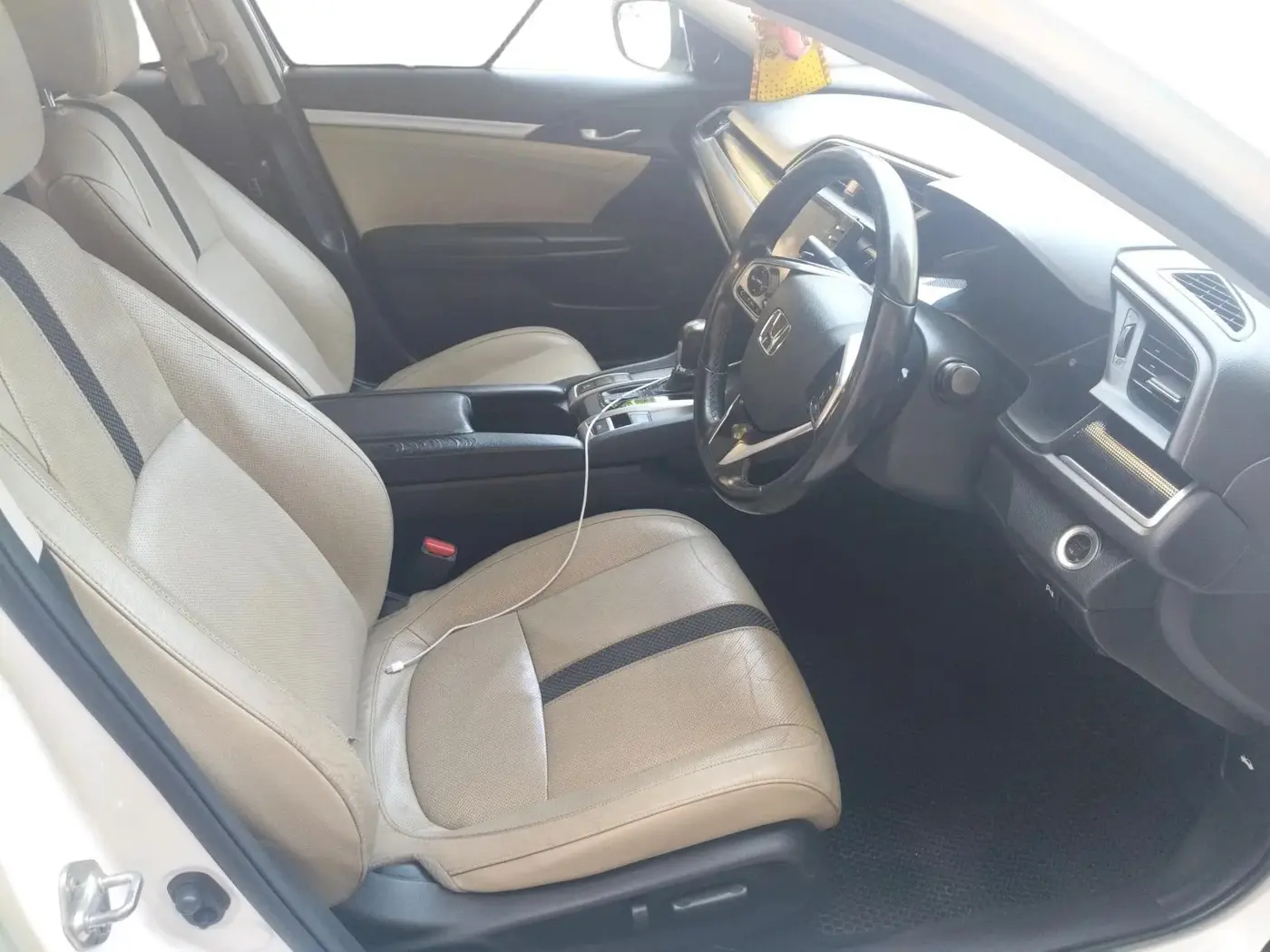 2019 Honda Civic 1.8L I-VTEC VX CVT, Petrol, Automatic, 1,06,967 km, interior