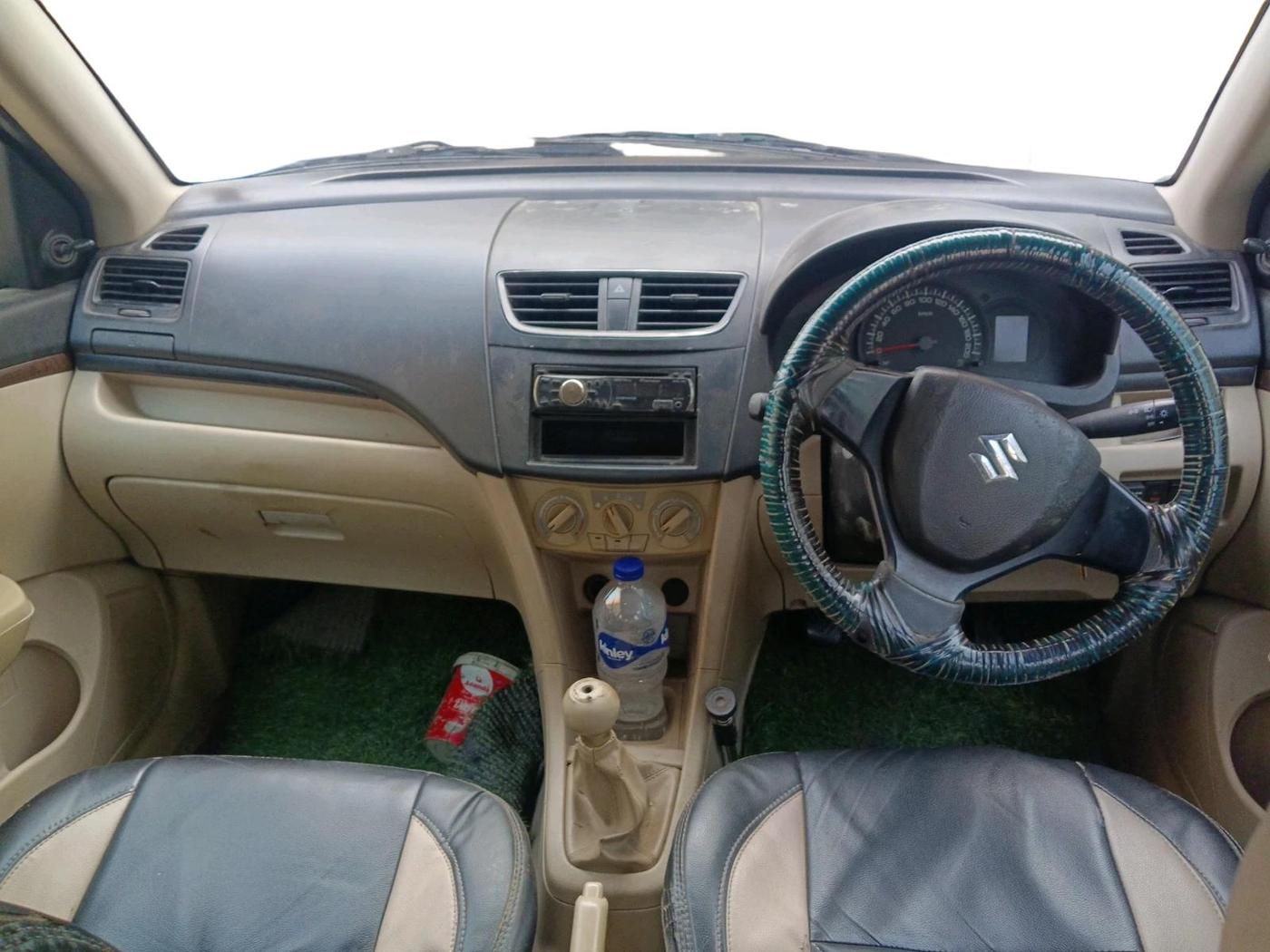 2016 Maruti Swift Dzire LXI, CNG, Manual, 1,45,371 km, interior