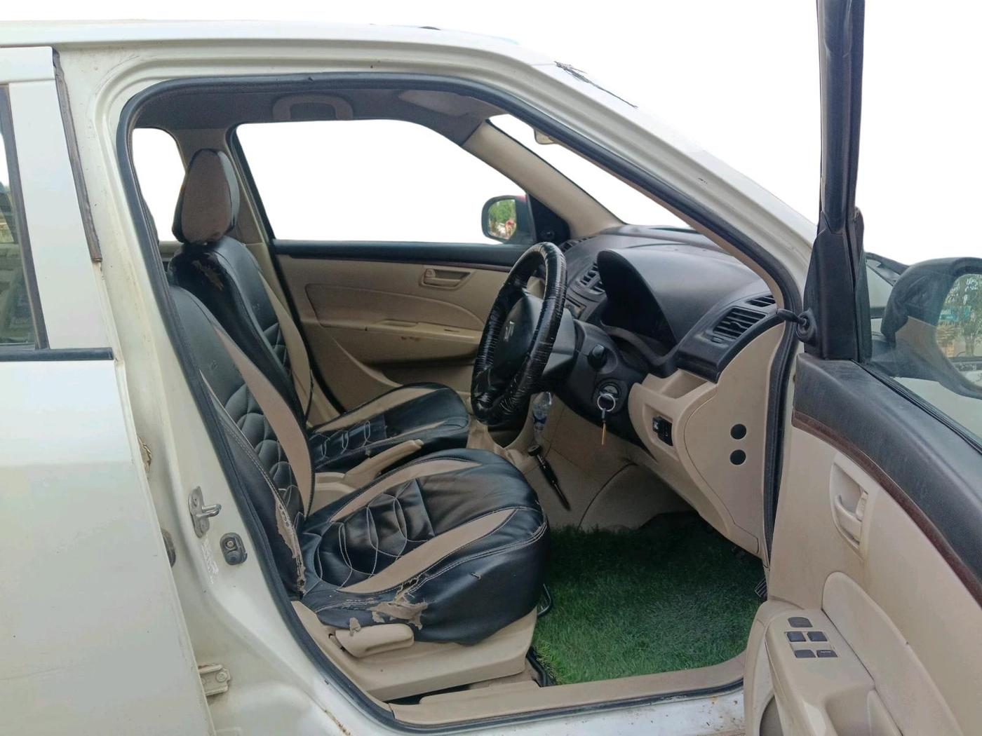 2016 Maruti Swift Dzire LXI, CNG, Manual, 1,45,371 km, interior