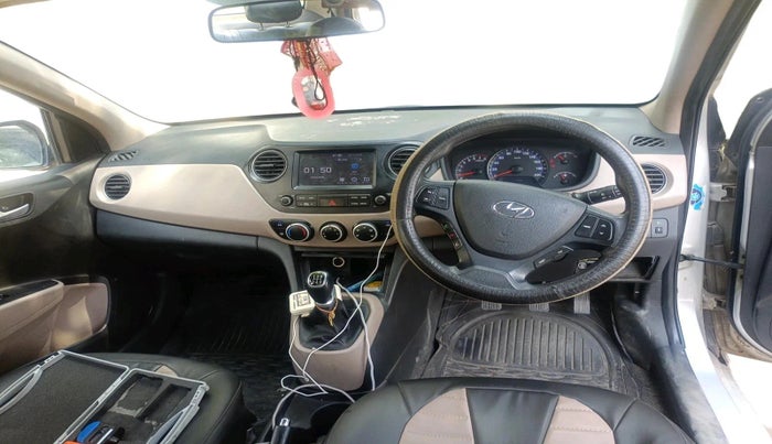 2017 Hyundai Xcent SX 1.2, Petrol, Manual, 89,152 km, interior