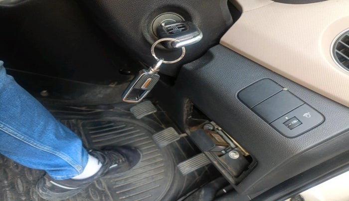 2017 Hyundai Xcent SX 1.2, Petrol, Manual, 89,152 km, interior