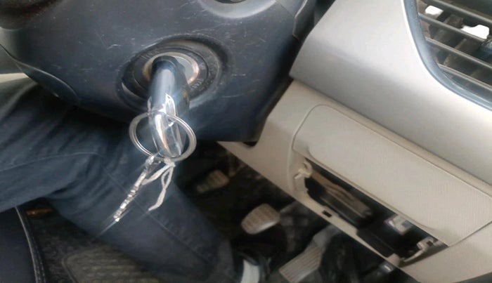 2018 Tata NEXON XM PETROL, Petrol, Manual, 1,01,736 km, interior