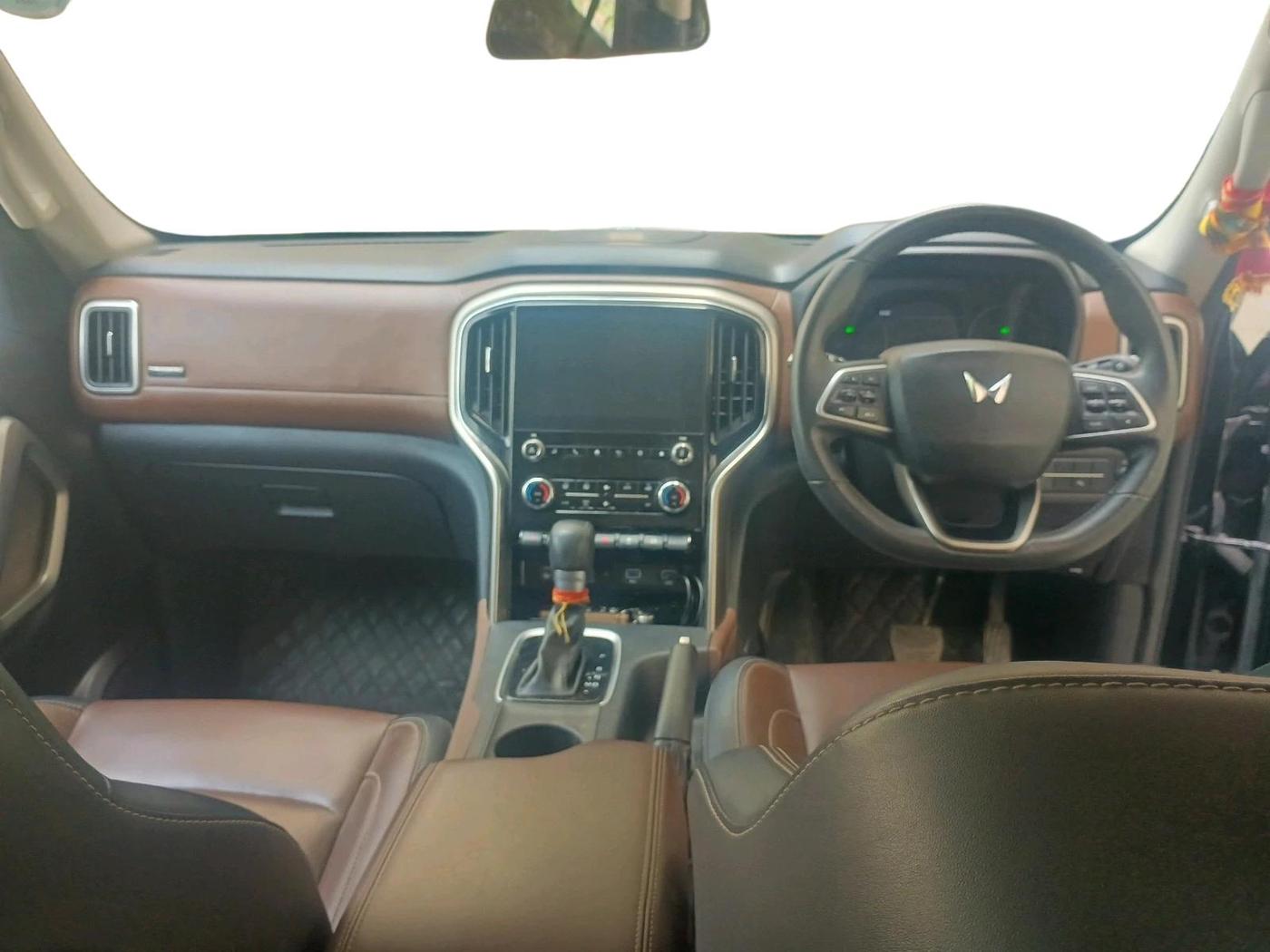 2023 Mahindra SCORPIO-N Z8 L PETROL AT 7 STR, Petrol, Automatic, 54,730 km, interior