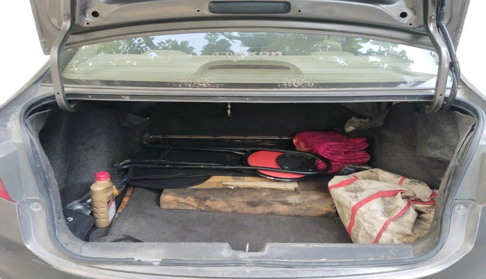 2016 Honda City 1.5L I-DTEC SV, Diesel, Manual, 1,67,141 km, exterior