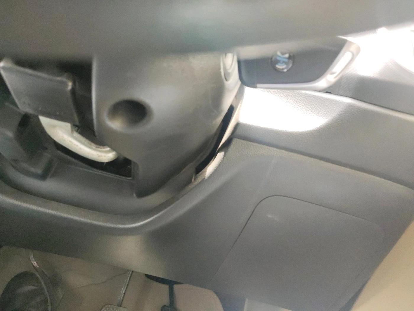 2015 Honda Mobilio 1.5L I-VTEC S, Petrol, Manual, 1,03,185 km, interior
