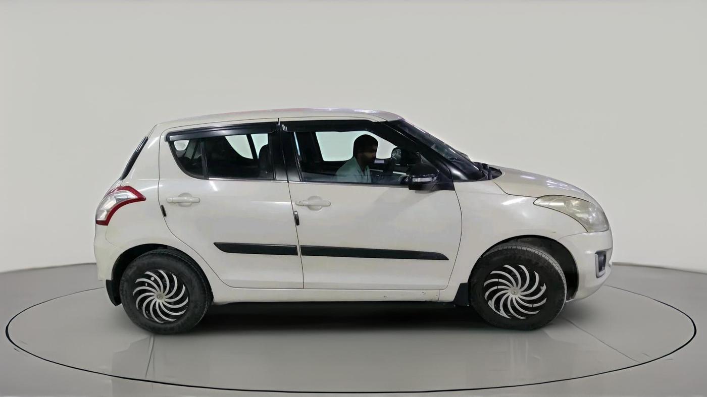 2015 Maruti Swift VXI, Petrol, Manual, 1,16,821 km, exterior