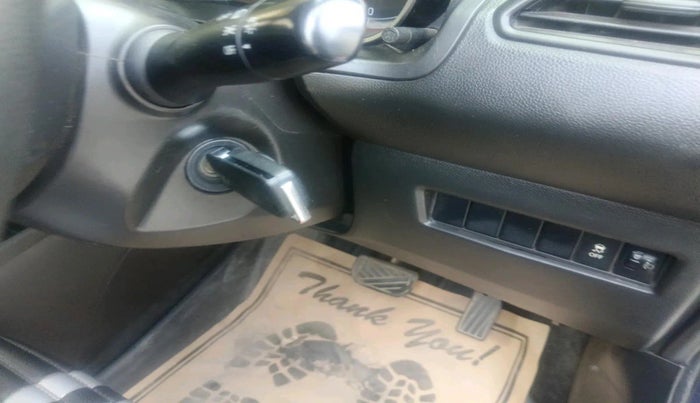 2022 Maruti Swift VXI AMT, Petrol, Automatic, 50,920 km, interior