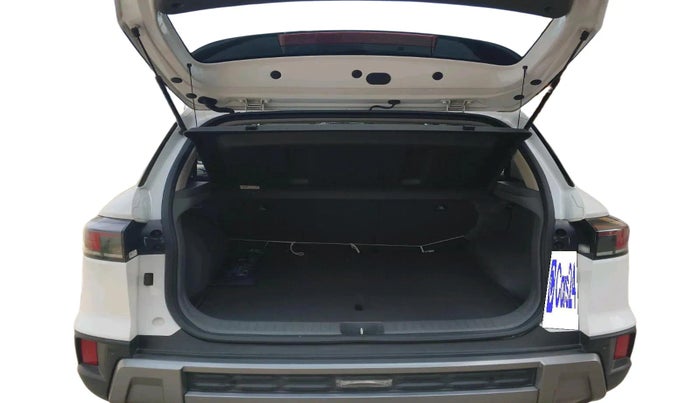 2024 Hyundai Creta S (O) 1.5 PETROL, Petrol, Manual, 19,555 km, exterior