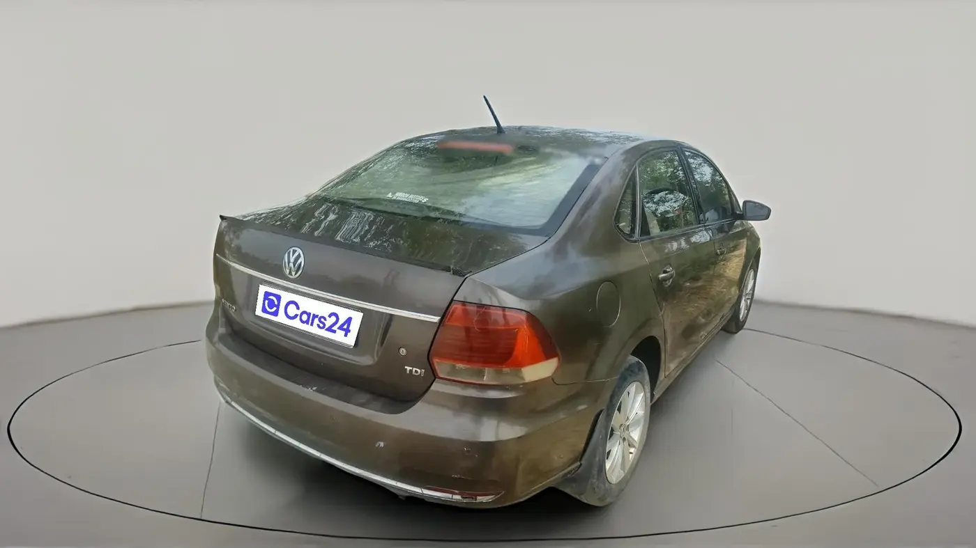2016 Volkswagen Vento HIGHLINE 1.5 AT, Diesel, Automatic, 1,65,243 km, exterior