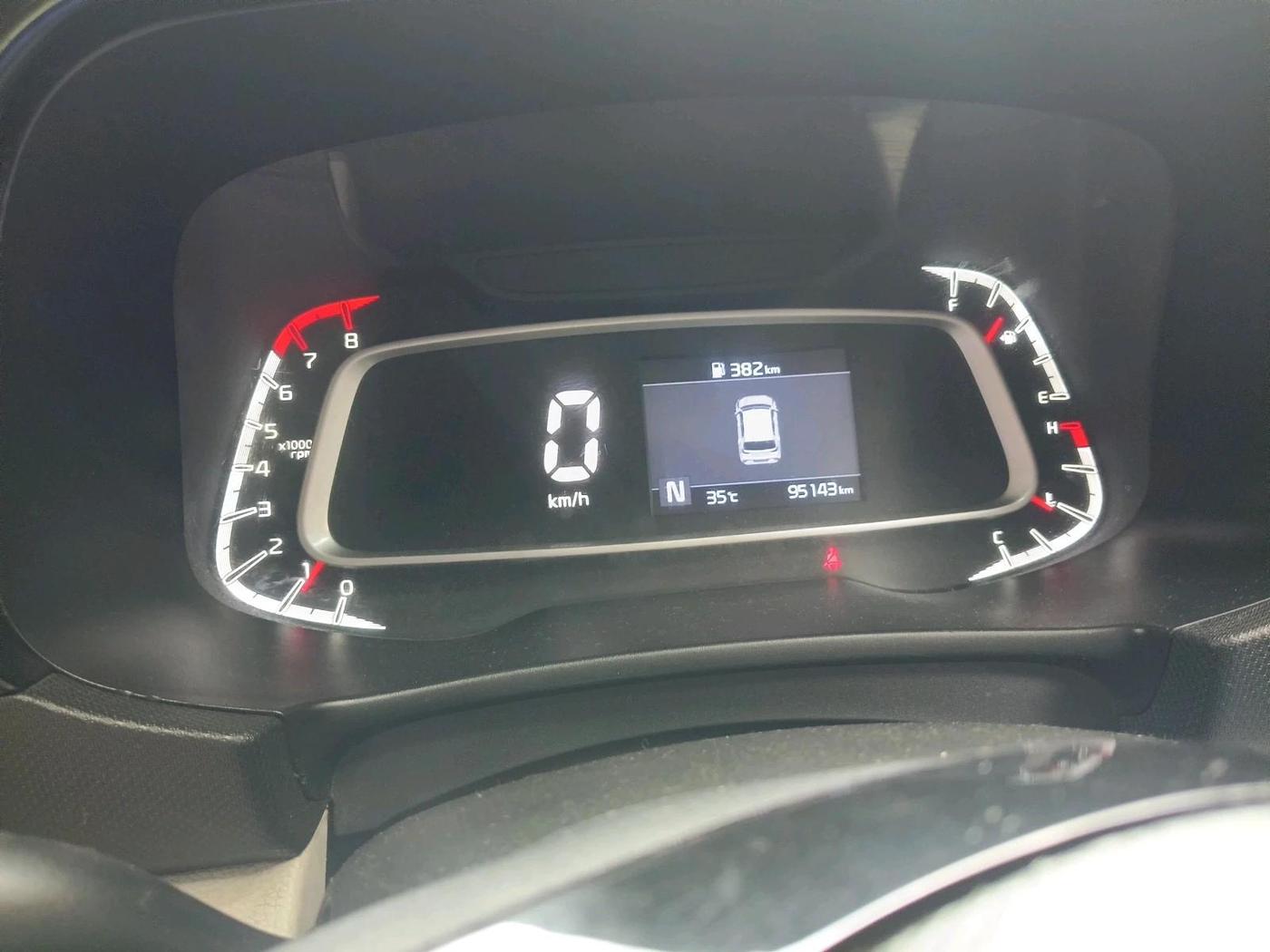 2021 KIA SONET HTX 1.0 IMT, Petrol, Manual, 95,143 km, interior