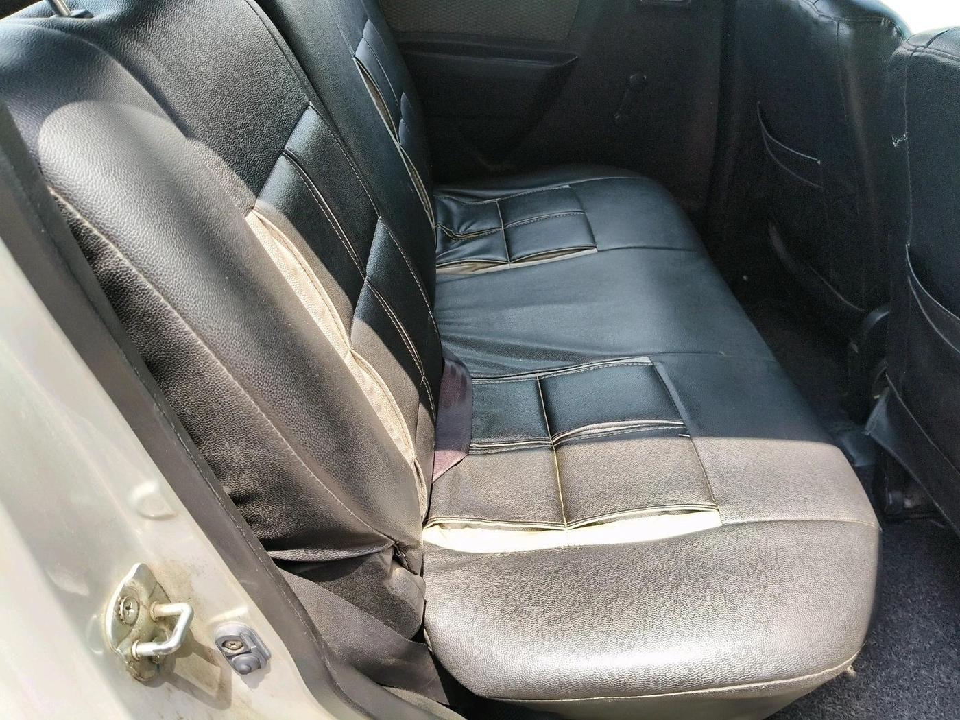 2015 Maruti Wagon R 1.0 LXI, Petrol, Manual, 1,01,857 km, interior