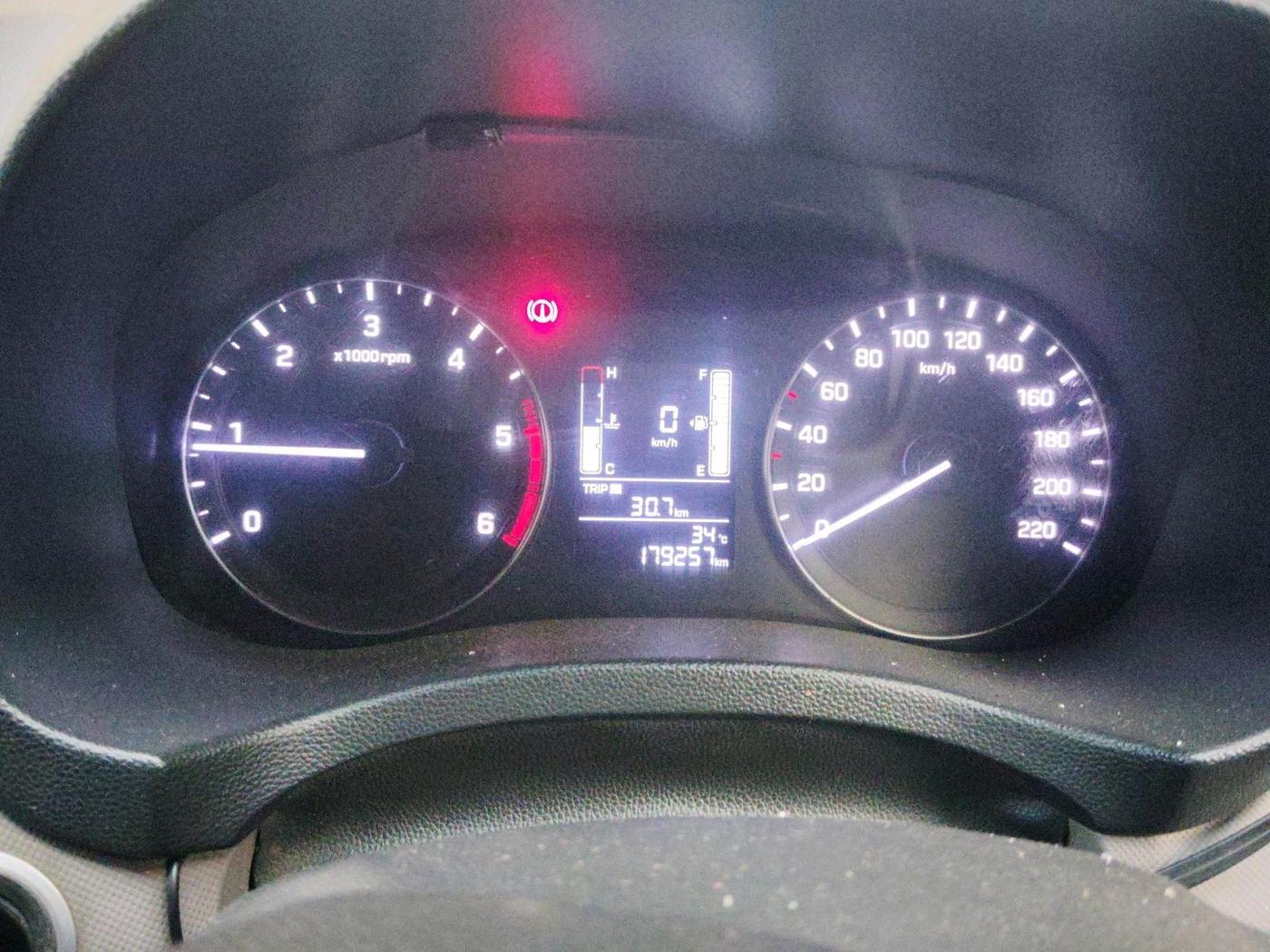 2016 Hyundai Creta SX PLUS 1.6 DIESEL, Diesel, Manual, 1,79,257 km, interior