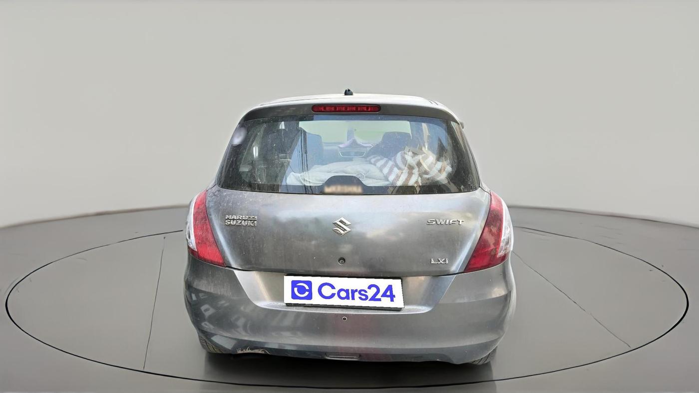 2017 Maruti Swift LXI, CNG, Manual, 1,58,658 km, exterior