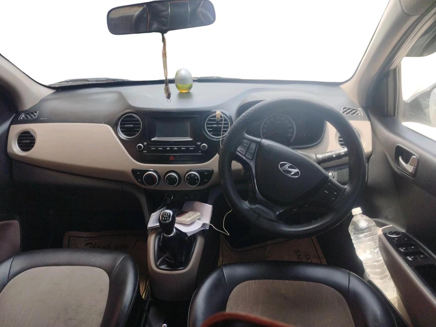 2017 Hyundai Grand i10 SPORTZ 1.2 KAPPA VTVT, CNG, Manual, 77,086 km, interior