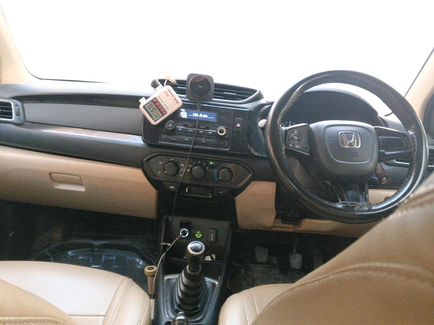 2019 Honda Amaze 1.2L I-VTEC S, Petrol, Manual, 1,68,769 km, interior