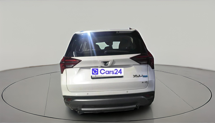 2022 Mahindra XUV700 AX 7 LUXURY D AWD AT 7 STR, Diesel, Automatic, 1,07,823 km, exterior