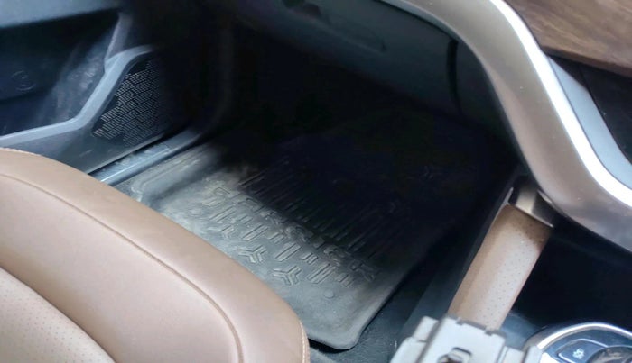 2019 Tata Harrier XZ 2.0L, Diesel, Manual, 63,589 km, interior