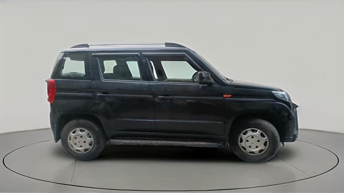 2023 Mahindra BOLERO NEO N 4, Diesel, Manual, 14,909 km, exterior