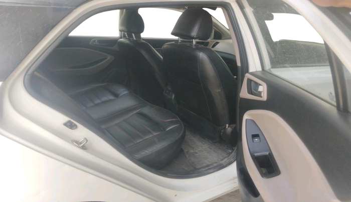 2017 Hyundai Elite i20 SPORTZ 1.4 CRDI, Diesel, Manual, 72,973 km, interior
