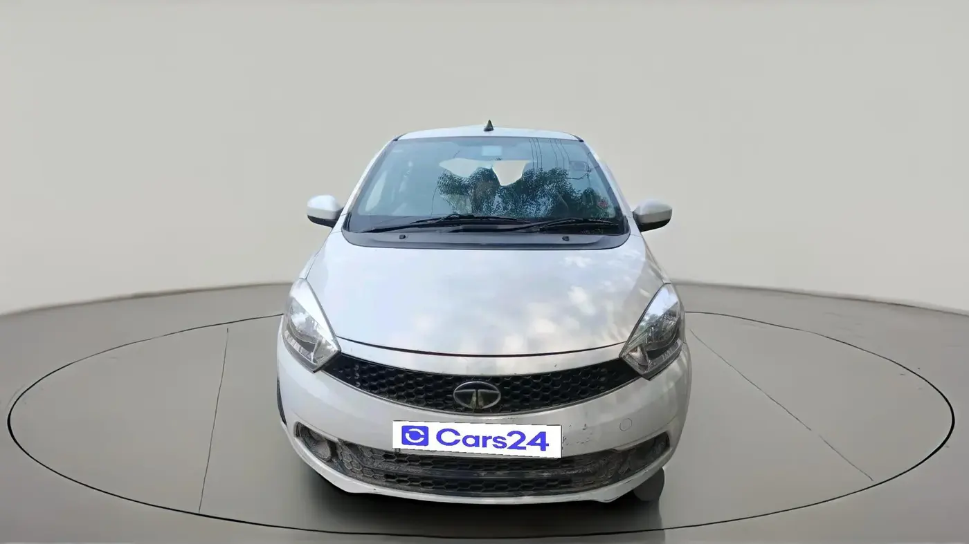 2018 Tata Tiago XE DIESEL, Diesel, Manual, 1,24,336 km, exterior