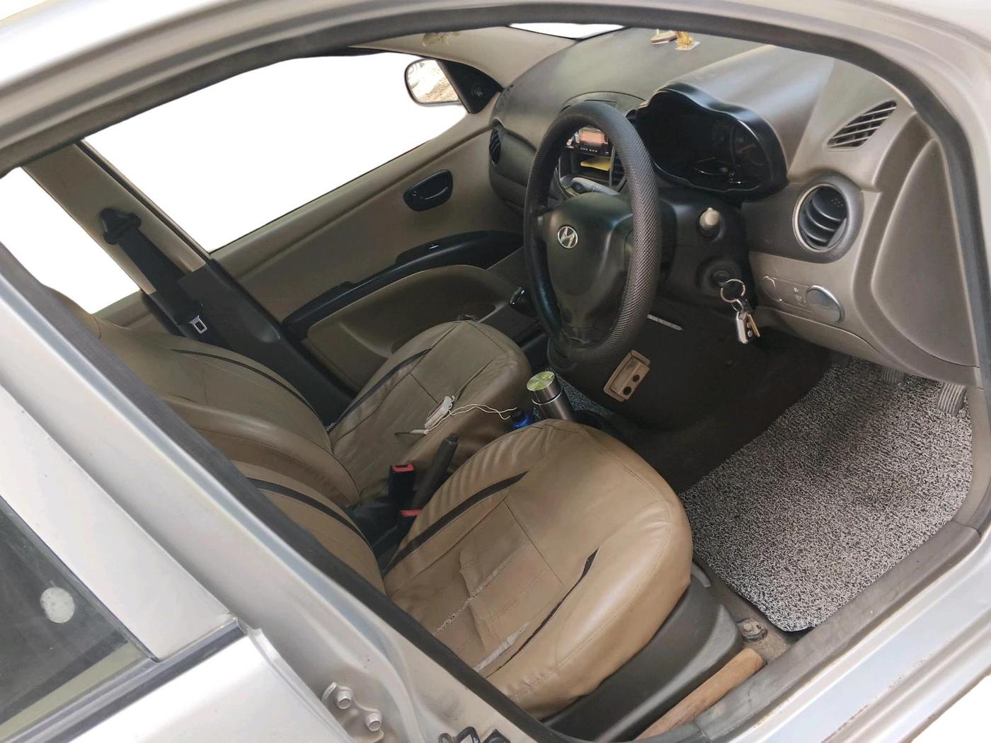 2013 Hyundai i10 ERA 1.1, Petrol, Manual, 89,129 km, interior