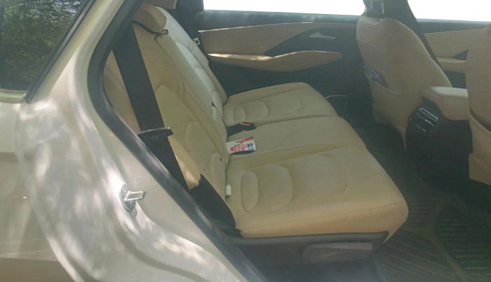 2024 MG HECTOR SHARP PRO 1.5 TURBO MT PETROL, Petrol, Manual, 12,484 km, interior