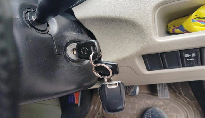 2016 Maruti Celerio VXI CNG, CNG, Manual, 1,99,434 km, interior